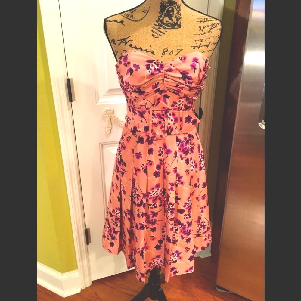 Strapless Dress  Flirty Sexy  By Express Size 2